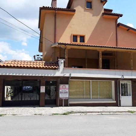 Guest House Bulgari Kazanlŭk Eksteriør bilde