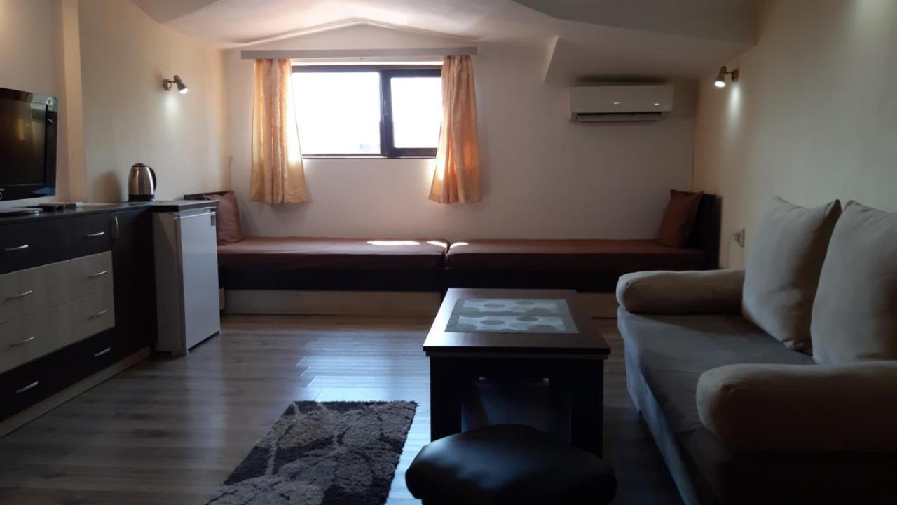 Guest House Bulgari Kazanlŭk Eksteriør bilde